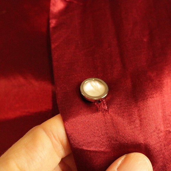 VTG Red Balls on Fire London LA Satin Feel Maroon Button Down Short Sleeve XL - Picture 4 of 7